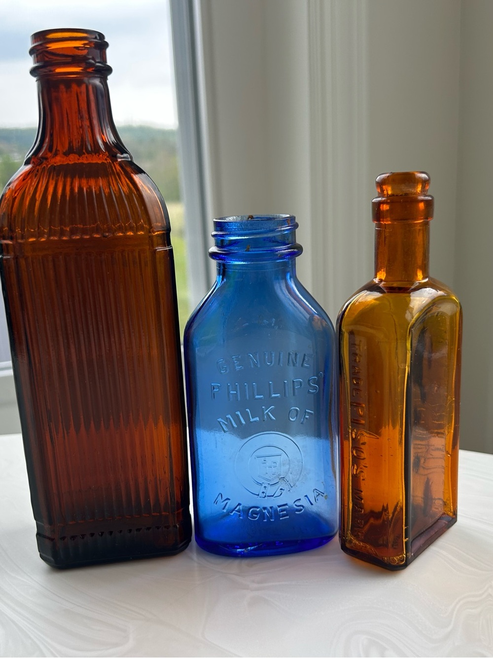 Bundle Antique Blue Phillips Milk of Magnesia Trade piso’s Mark